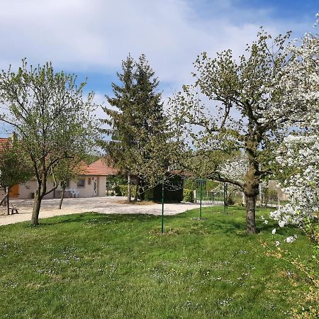 Gite Les Grands Pres Frontenard Dış mekan fotoğraf